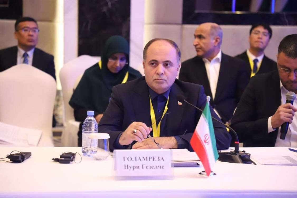 وزیر 888 