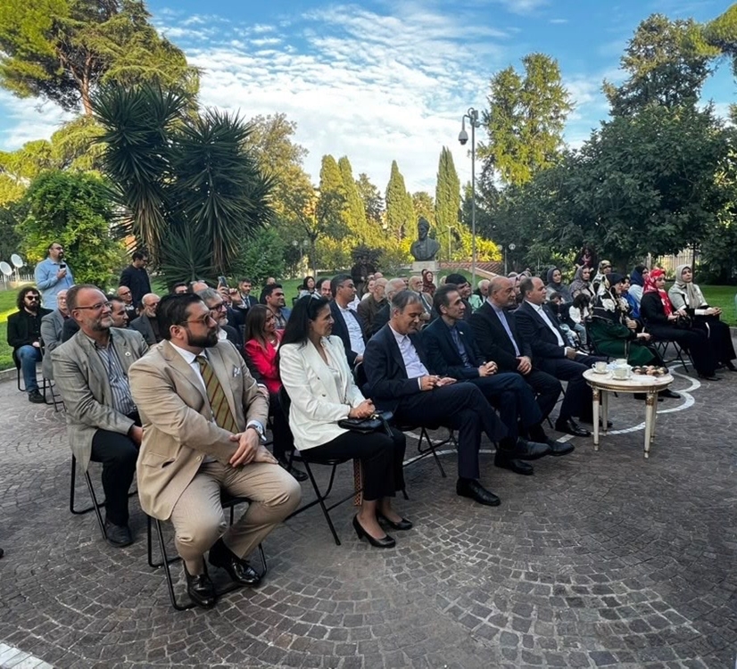 وزیر جهاد کشاورزی: حافظ تنها یکی از میراث تمدن کهن ایران‌زمین است
